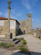 Iglesia, rectoral y cruceiro de Sandiás. Sandiás, Orense